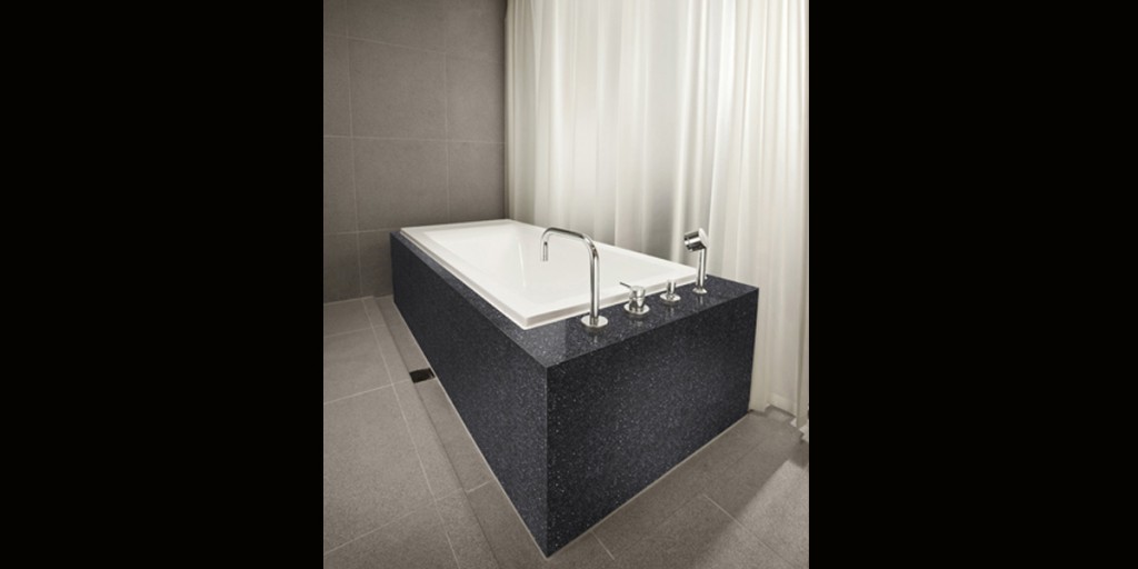 Hotel Bath tub